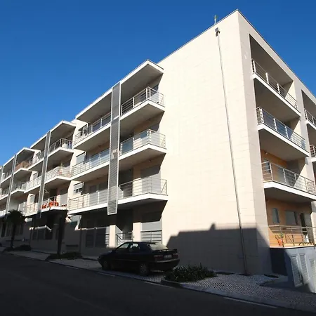 Sailor - Apartment, 1 Km To The With Balcony And Pool Sao Martinho do Porto